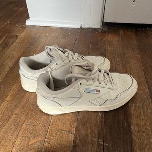 White Reebok Sneakers Size 6